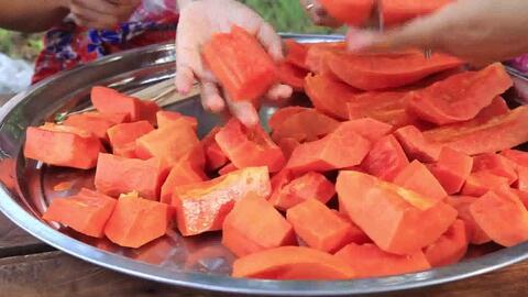 冠县三姐吃瓜,揭秘农村生活的酸甜苦辣