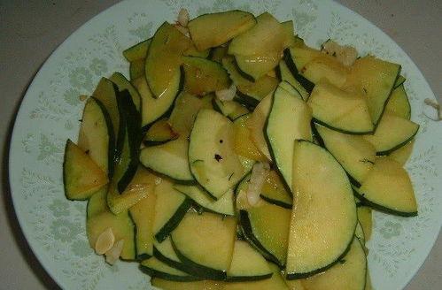 吃瓜吃到一半的瓜