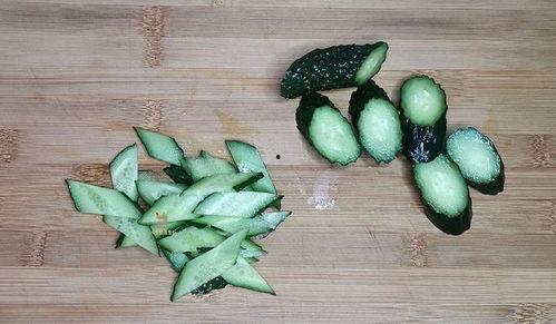 抹绿吃瓜,夏日消暑新风尚