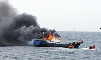 中国渔船扎堆吃瓜,中国海域上演“吃瓜”盛况