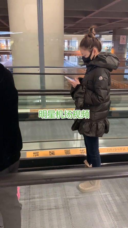 村口路人吃瓜群众,揭秘乡村生活百态