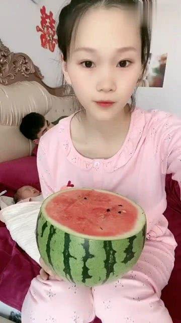 月子吃生瓜,揭秘为何不能吃生瓜