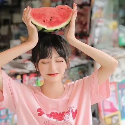 结婚女吃瓜,揭秘新娘的甜蜜秘密