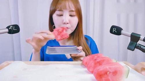 每日吃瓜小姐姐,揭秘娱乐圈幕后故事