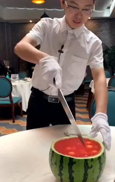 尝尝吃瓜,揭秘娱乐圈的甜蜜与苦涩