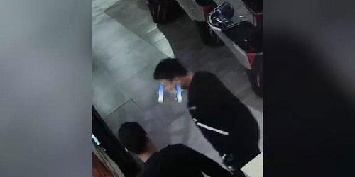 吃瓜群众被毒案,揭开背后惊悚真相